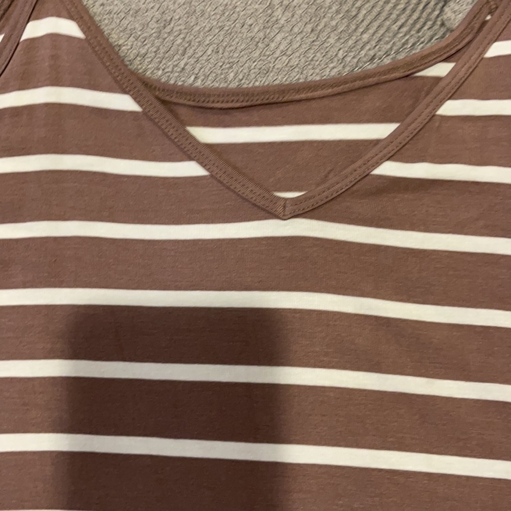 Shirt - Picture 3 of 6